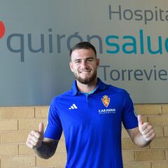 Oficial: Poussin completa la portería