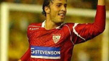 <b>POR SORPRESA.</b> Iñaki Sáez fue el encargado de comunicar a puerta que Luis contaba con él para la absoluta.