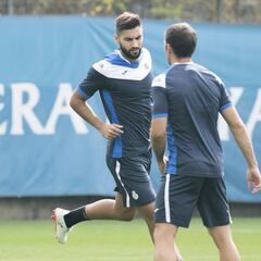 Marc Navarro, el cuarto lateral diestro titular en ocho jornadas