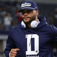 Dak Prescott espera iniciar con Dallas ante Eagles pese a lesión