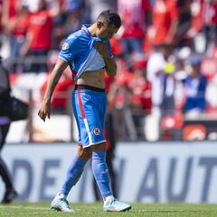 Directiva de Cruz Azul abandona Toluca en completo silencio