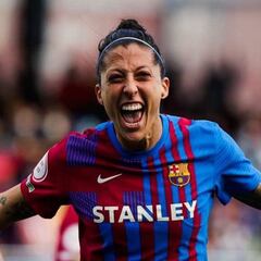 Sólo Lewandowski mejora los números de Jenni Hermoso