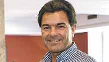 <b>Nueva regla.</b> "Se establece una distancia de dos metros para dejar sacar de banda"