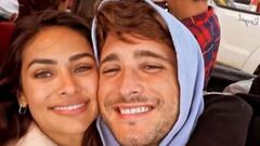 Diego Boneta y Renata Notni presumen su amor entre globos aerostáticos