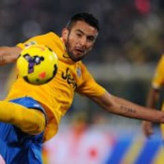 Allegri evaluará a Mauricio Isla que podría quedarse en Juventus