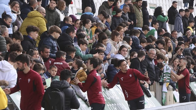 El Córdoba pide a los Reyes Magos la renovación de Antonio Casas