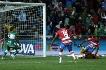 1-0. John Córdoba anotó el primer tanto.