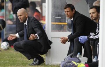  Zidane, en el banquillo tras el perdón de TAD, vio adelantarse a su equipo con el gol Álvaro.