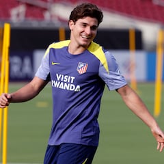 El Atleti, con todos para el debut ante el PSG