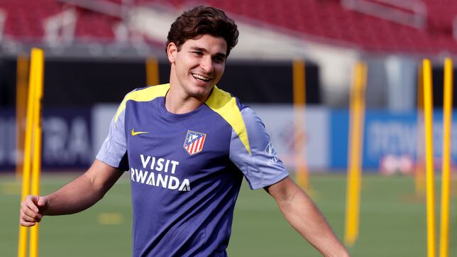 El Atleti, con todos para el debut ante el PSG