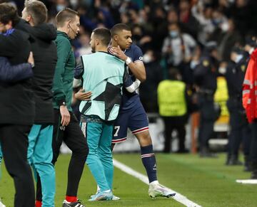 Mbappe se retira después de la remontada del Real Madrid 