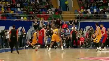 El lío de la Euroliga: ¿cómo pudo pitar el árbitro que había pisado fuera?