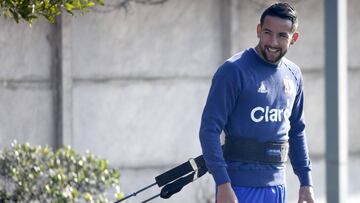 El seleccionado chileno Mauricio Isla entrena junto a Universidad de Chile en el CDA de Santiago, Chile.