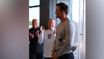 The entire Las Vegas Raiders staff welcomes Tom Brady as new owner with heartfelt emotion