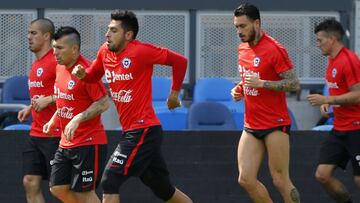 Pizzi define 11 de Chile con Jara, Vargas y Beausejour de titulares