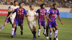 La U se acerca al liderato