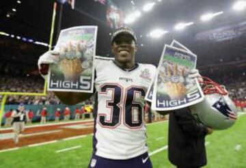 Brandon King, defensive backs de los New England Patriots, celebraba así la consecución del quinto anillo de la historia de los Patriots.