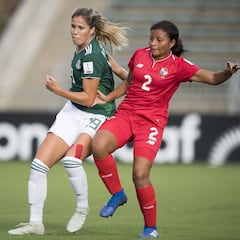 Angel City signs Mexican-American forward Katie Johnson
