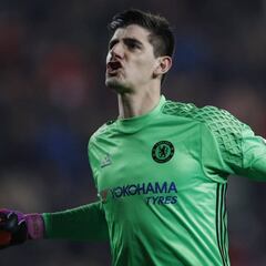 El Madrid negocia con Courtois para la próxima temporada
