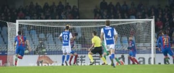 Willian José marcó el 1-0 tras un rechace de un tiro de Carlos Vela.