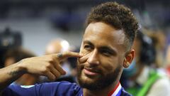 Neymar, durante la celebraci&oacute;n por la Copa de Francia del viernes pasado.