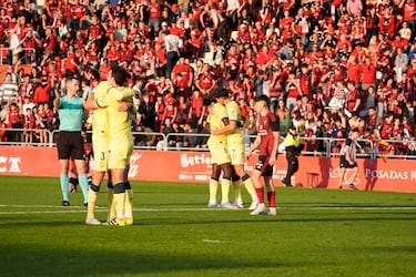 El Almer¨ªa tiene la llave del playoff