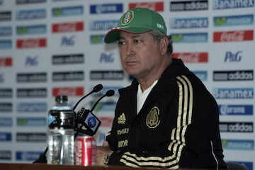 Vucetich dirigió solo dos partidos con el Tri, siendo destituido de manera injusta. Tras la decepción, asumió el cargo de entrenador en Querétaro, mientras en la actualidad, se encuentra sin equipo.