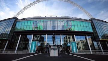 London (United Kingdom), 25/02/2024.- Exterior view of Wembley Stadium ahead of the EFL Carabao Cup final match between Chelsea FC and Liverpool FC at Wembley Stadium in London, Britain, 25 February 2024. (Reino Unido, Londres) EFE/EPA/ANDY RAIN
