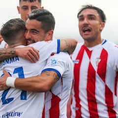 El Algeciras sigue volando en casa