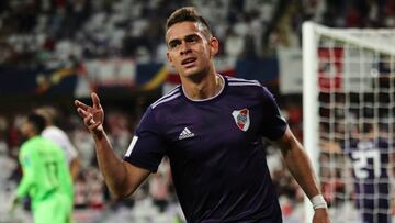 El delantero colombiano Rafael Santos Borr&eacute; celebrando uno de sus goles con River Plate ante Al Ain por la semifinal del Mundial de Clubes 2018