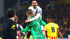 ¡Los penaltis salvan a Luis Enrique!