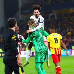 ¡Los penaltis salvan a Luis Enrique!