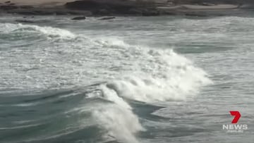 Olas rompiendo en Frazer Beach (Australia)