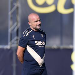 Paco López: “Mi objetivo es que se vea un mejor Cádiz cada domingo”