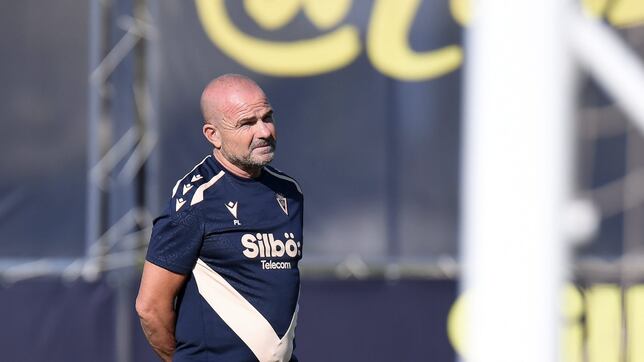 Paco López: “Mi objetivo es que se vea un mejor Cádiz cada domingo”