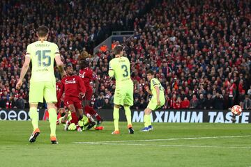 2-0. Georginio Wijnaldum marcó el segundo gol.