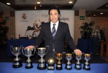 Hugo ganó 11 trofeos con el Real Madrid, incluyendo cuatro Pichichis, la Liga de España y la Copa del Rey