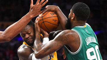 Julius Randle y Amir Johnson.