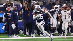 ARLINGTON, TEXAS - NOVEMBER 23: DaRon Bland #26 of the Dallas Cowboys returns an interception for a touchdown in the game against the Washington Commanders during the fourth quarter at AT&T Stadium on November 23, 2023 in Arlington, Texas.   Richard Rodriguez/Getty Images/AFP (Photo by Richard Rodriguez / GETTY IMAGES NORTH AMERICA / Getty Images via AFP)