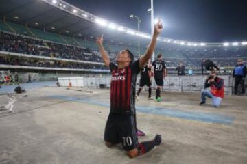 Un remate del colombiano que se desvió en Dainelli terminó en el tercer gol para el Milan.