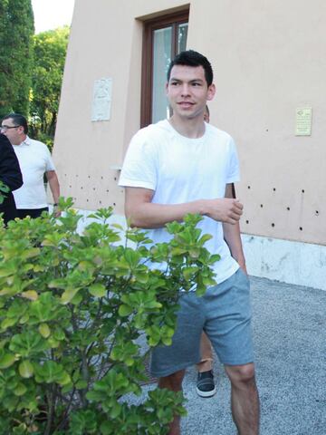 Hirving Lozano realizó los exámenes médicos con el Napoli