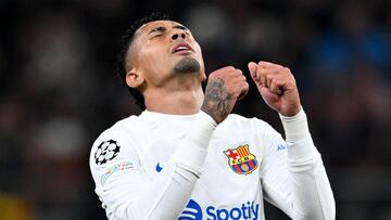 Hamburg (Germany), 07/11/2023.- FC Barcelona's Raphinha reacts during the UEFA Champions League Group H soccer match between Shakhtar Donetsk and FC Barcelona in Hamburg, Germany, 07 November 2023. (Liga de Campeones, Alemania, Hamburgo) EFE/EPA/FILIP SINGER