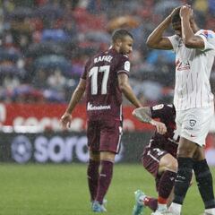 Primeros pitos para Martial