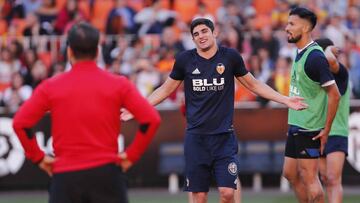 16/05/18 ENTRENAMIENTO DEL VALENCIA CF -
GUEDES