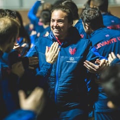 María Pry, la entrendora que ha cambiado al Levante