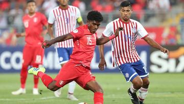 Perú no puede con Paraguay y pone al rojo vivo el grupo B