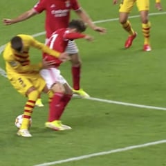 Expulsión perdonada a Piqué