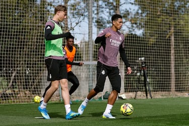 Vinicius, entre algodones