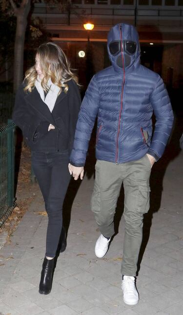 El abrigo con el que Morata desconcertó a los paparazzis