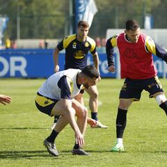 Lucas Pérez y Mella se unen al grupo y apuntan a Teruel